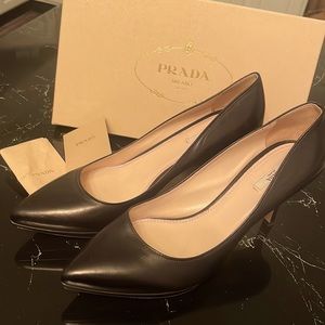 Prada Black Pumps Size 41